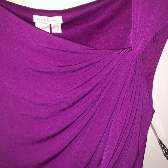 Dress - Picture 3 of 3